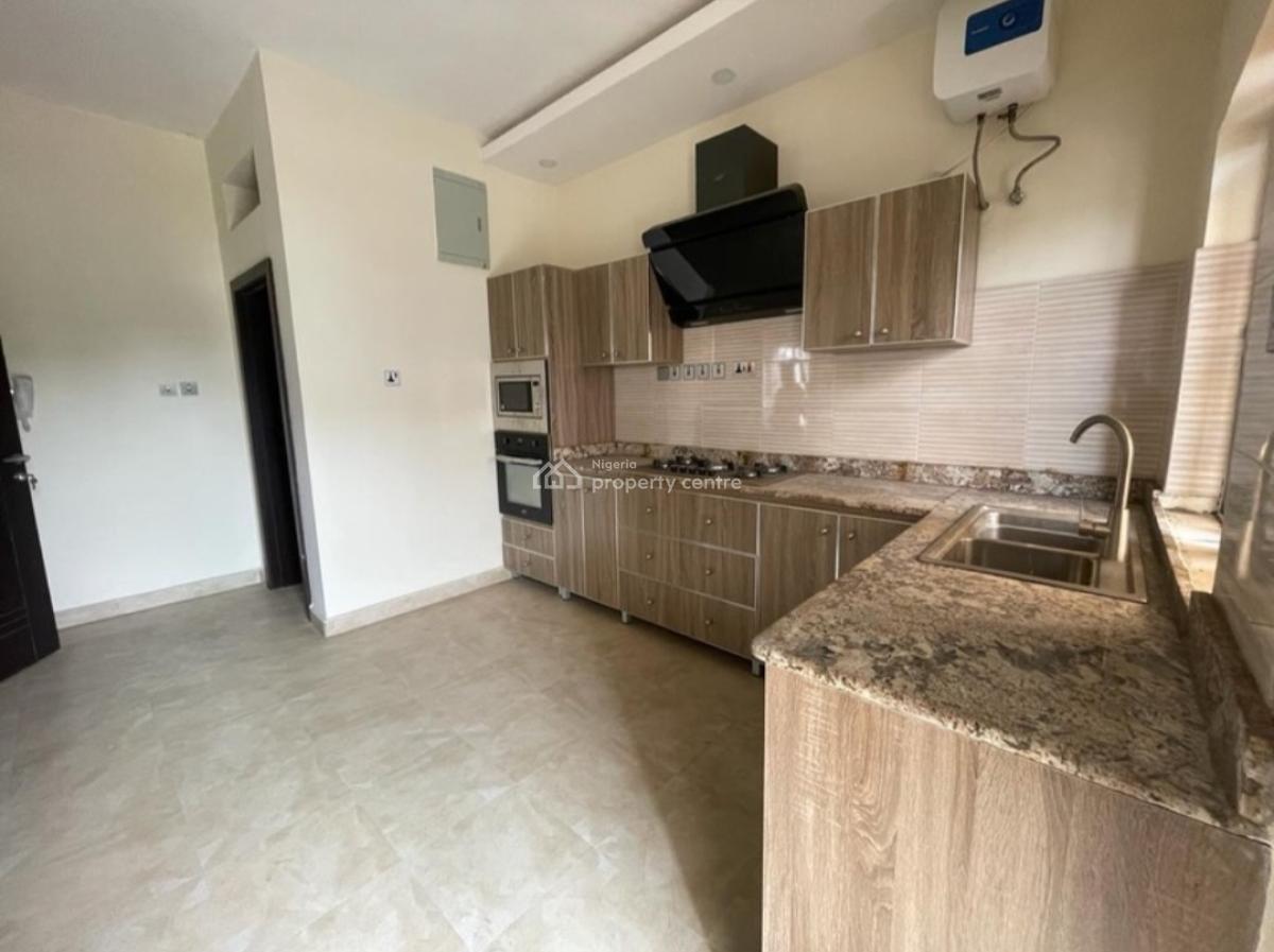 3 Bedroom Ensuite Flat with an Anteroom, Big Living Room Area, Dining, Lekki Phase 1, Lekki, Lagos, Flat / Apartment for Rent