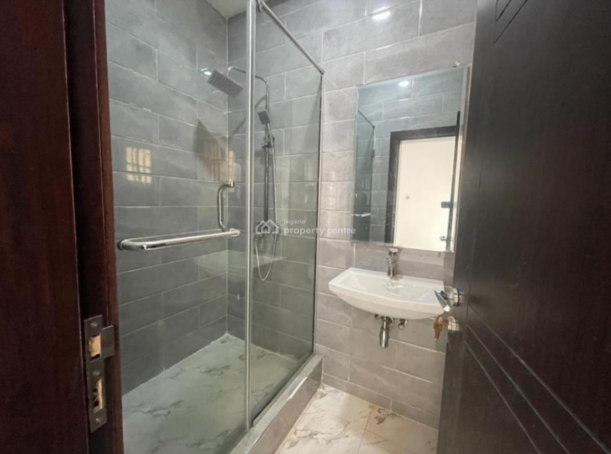 3 Bedroom Ensuite Flat with an Anteroom, Big Living Room Area, Dining, Lekki Phase 1, Lekki, Lagos, Flat / Apartment for Rent