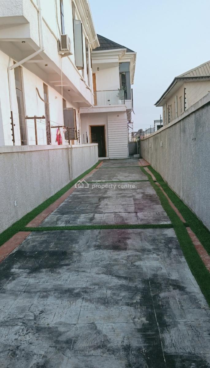 Distress Newly Built Luxury 4 Bedroom Semi Detached Duplex with Bq, Ikota, Lekki, Lagos, Semi-detached Duplex for Sale