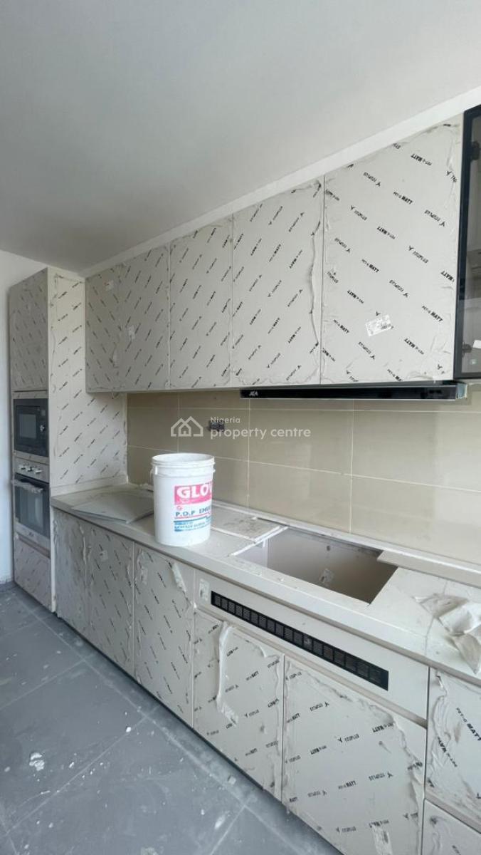 a Newly Finished 2 Bedroom Apartment, Lekki Phase 1, Lekki, Lagos, Flat / Apartment for Sale