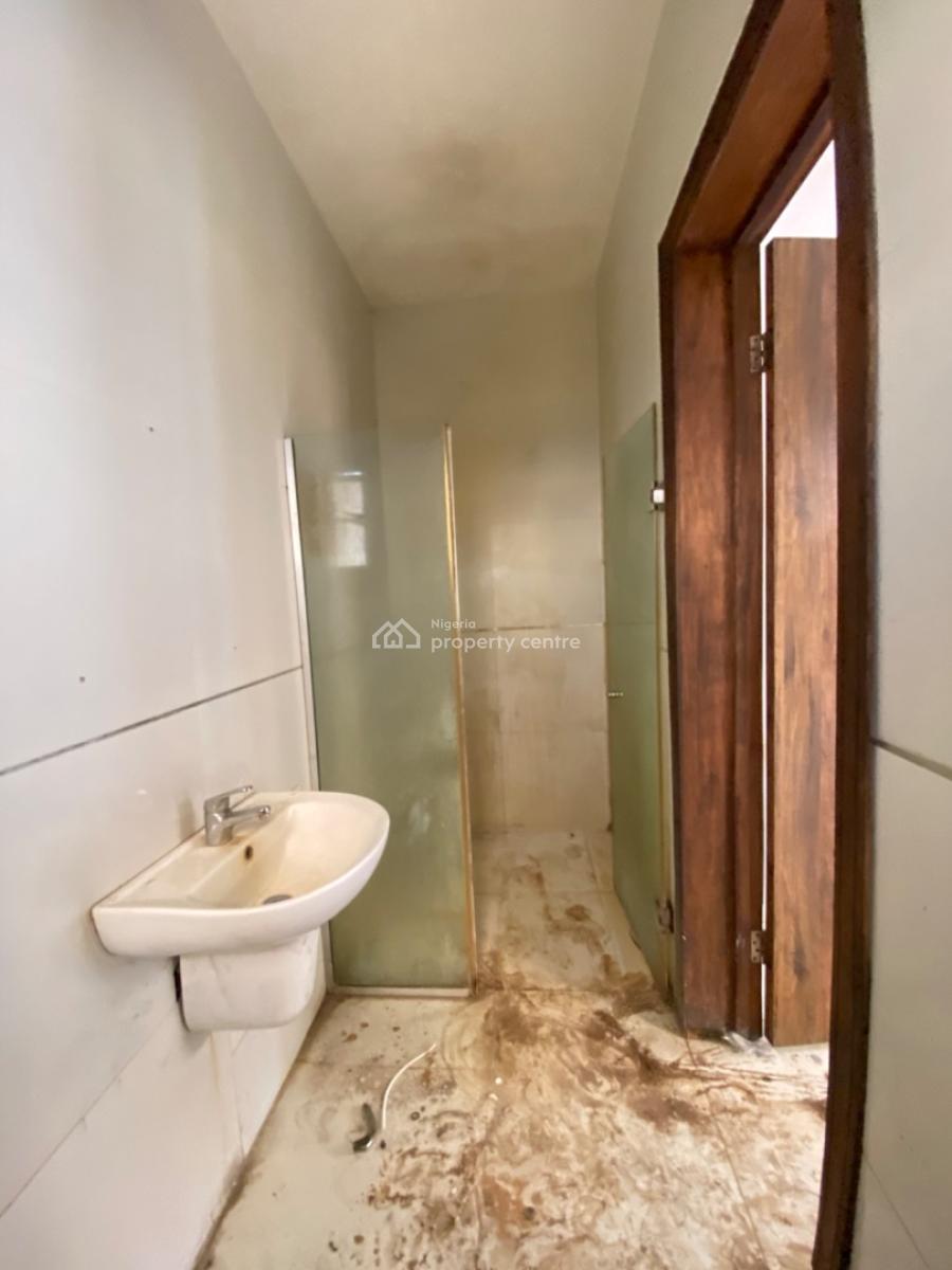 Standard 2 Bedroom Apartment - Upstairs, Badore, Ajah, Lagos, Flat / Apartment for Rent