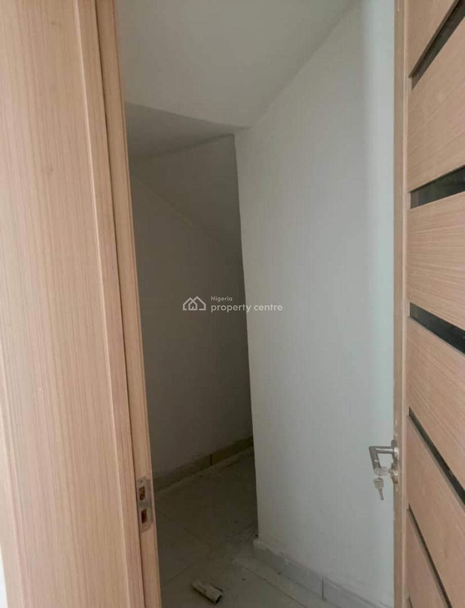 Stunning Luxury 4 Bedroom Terrace with Bq in a Secure Estate, Ikoyi, Lagos, Terraced Duplex for Sale