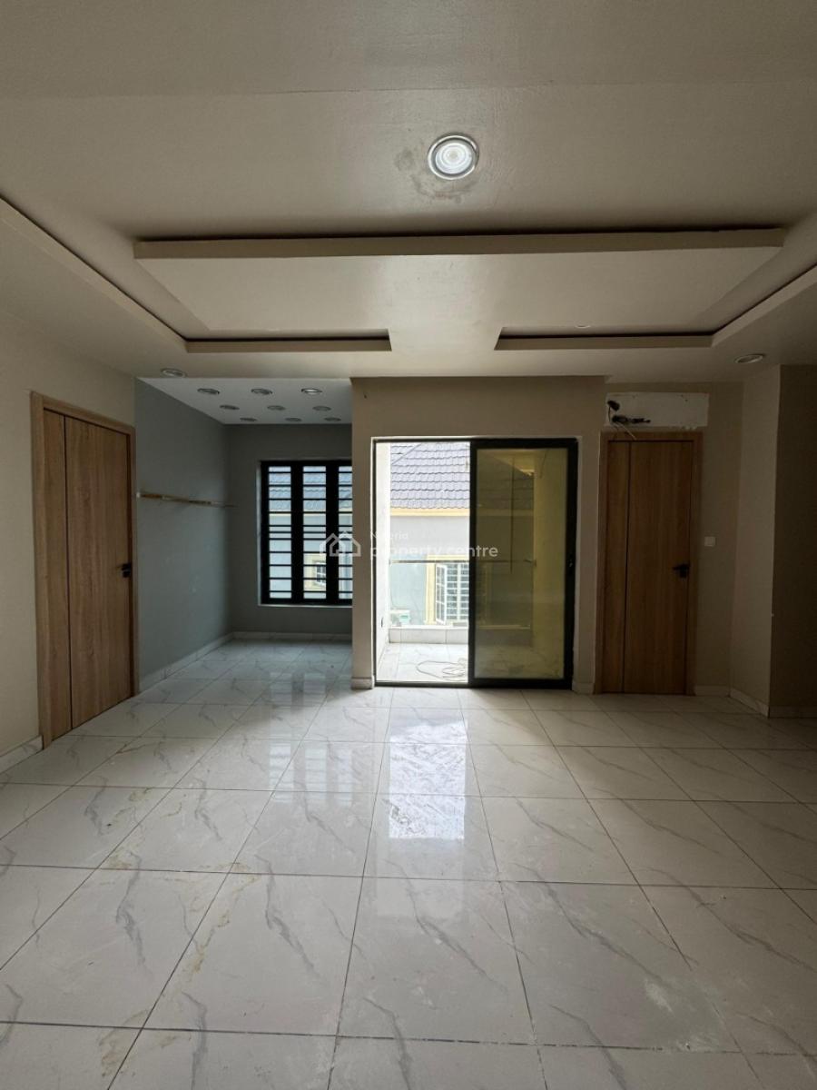 Spacious 2 Bedroom Fully Service Apartment, Ologolo, Lekki, Lagos, Flat / Apartment for Rent