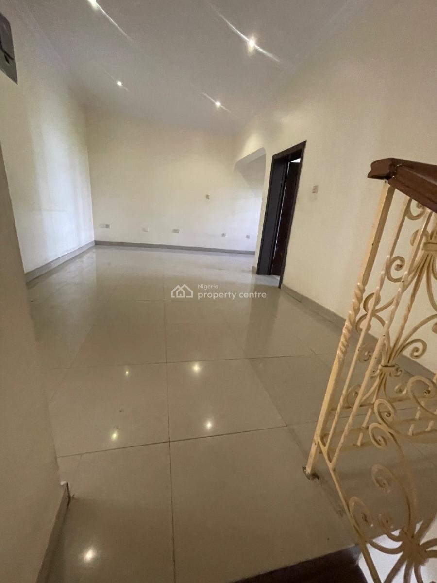 4 Bedroom, Right Handside, Lekki Phase 1, Lekki, Lagos, Terraced Duplex for Rent