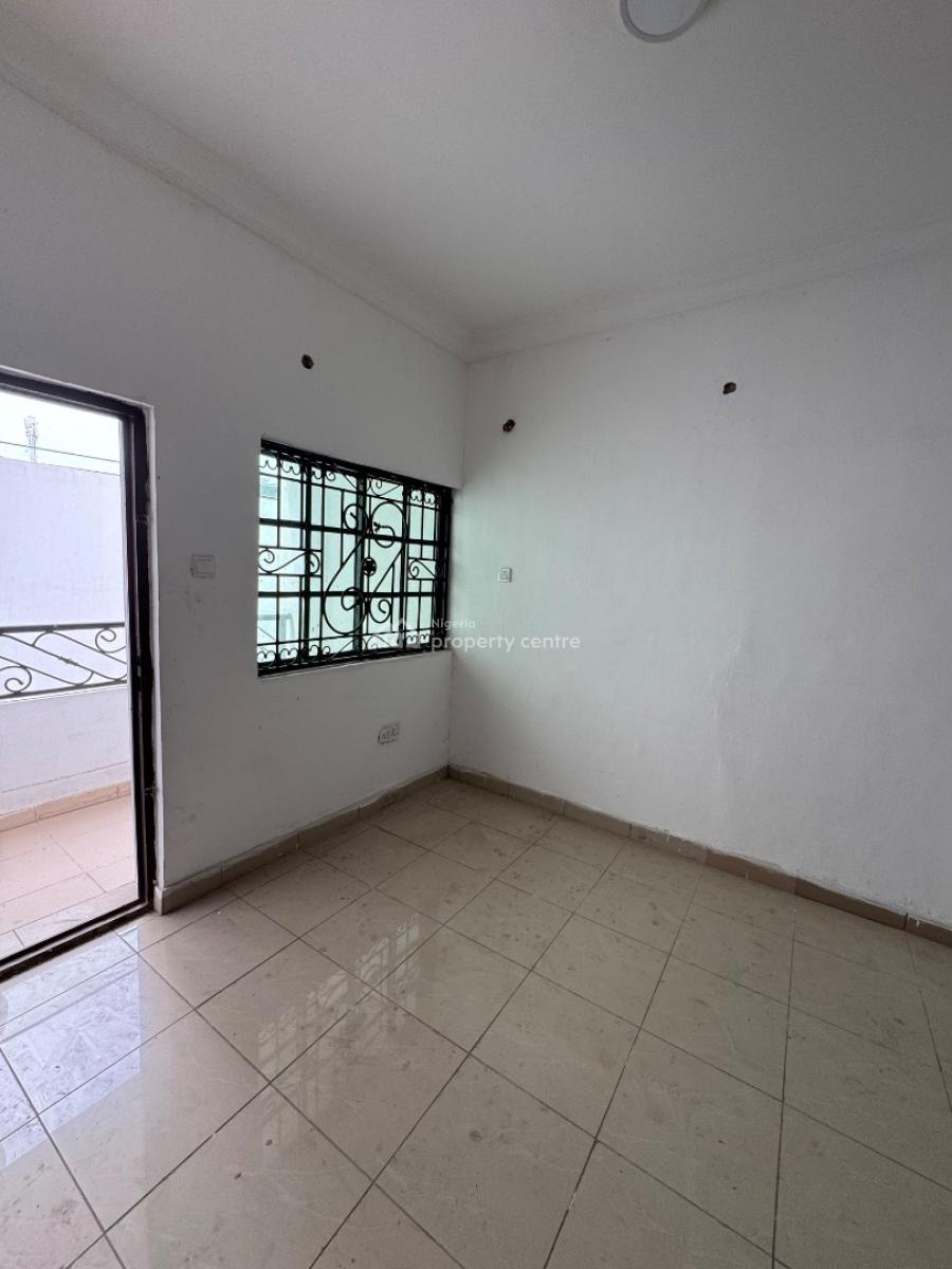 Spacious 2 Bedroom Apartment, Chevy View Estate, Lekki Expressway, Lekki, Lagos, Flat / Apartment for Rent