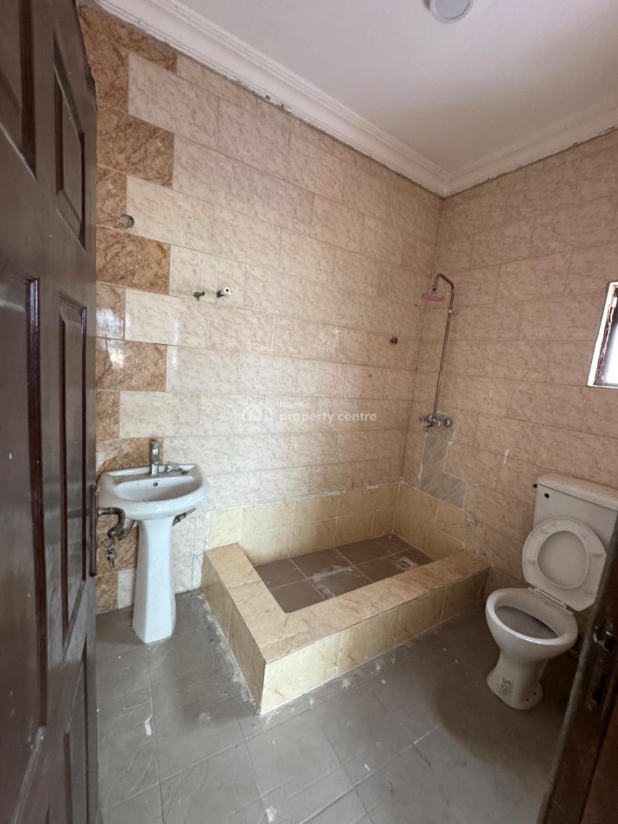 Spacious 2 Bedroom Apartment, Chevy View Estate, Lekki Expressway, Lekki, Lagos, Flat / Apartment for Rent