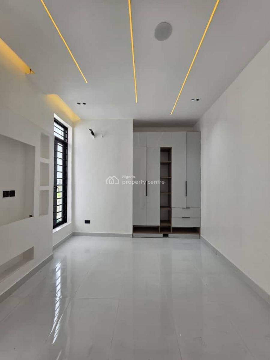 Spacious 5 Bedroom Fully Detached House with Pool and Cinema, Lekki Phase 1, Lekki, Lagos, Detached Duplex for Sale