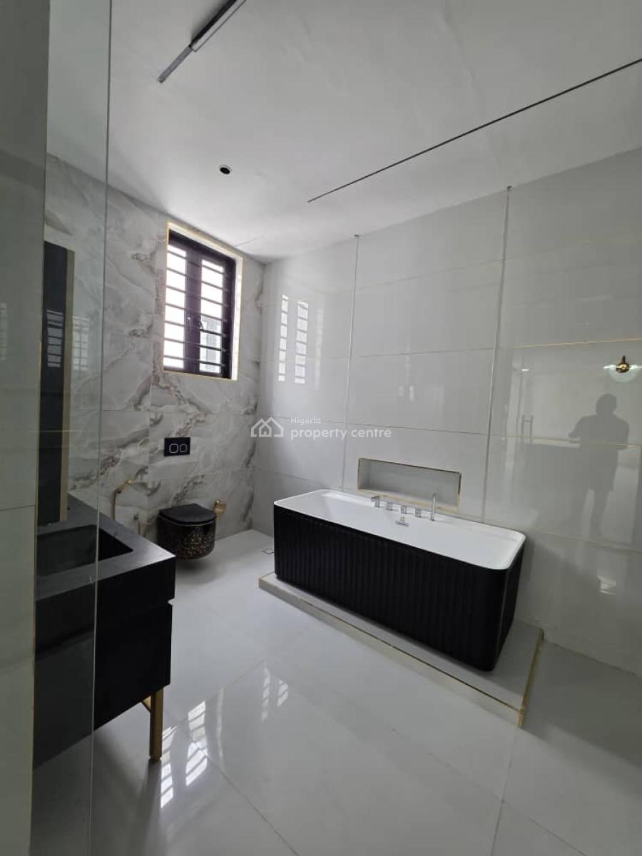 Spacious 5 Bedroom Fully Detached House with Pool and Cinema, Lekki Phase 1, Lekki, Lagos, Detached Duplex for Sale