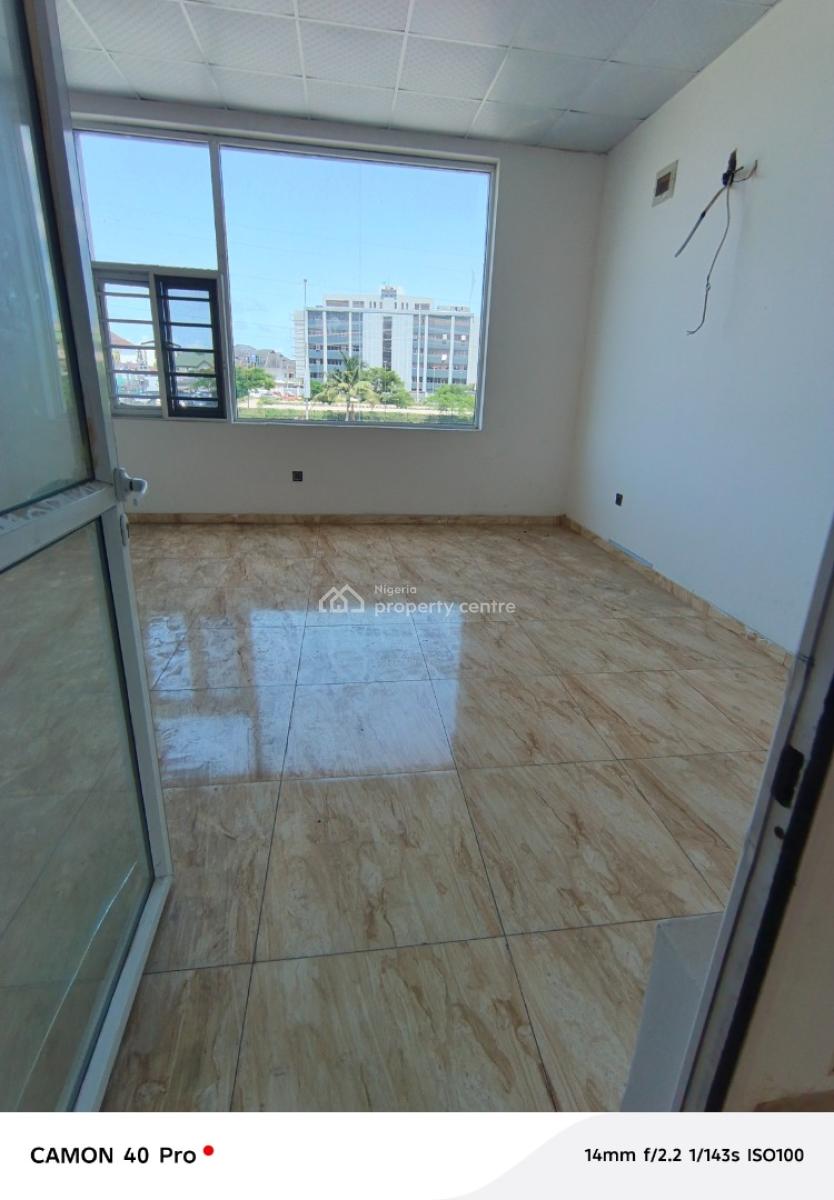 74sqm Shop Space, Orchid Road, Lekki, Lagos, Shop for Rent