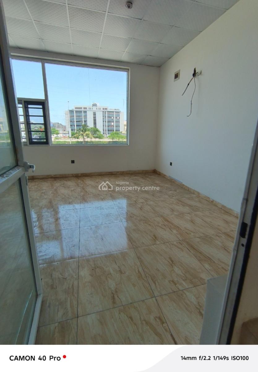 74sqm Shop Space, Orchid Road, Lekki, Lagos, Shop for Rent