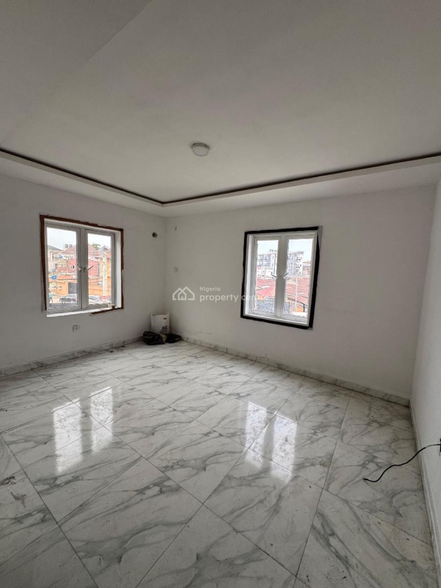 Spacious 2 Bedroom Apartment, Osapa, Lekki, Lagos, Flat / Apartment for Rent