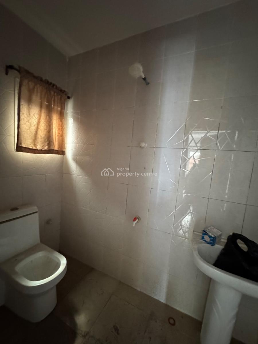 Spacious 2 Bedroom Apartment, Osapa, Lekki, Lagos, Flat / Apartment for Rent