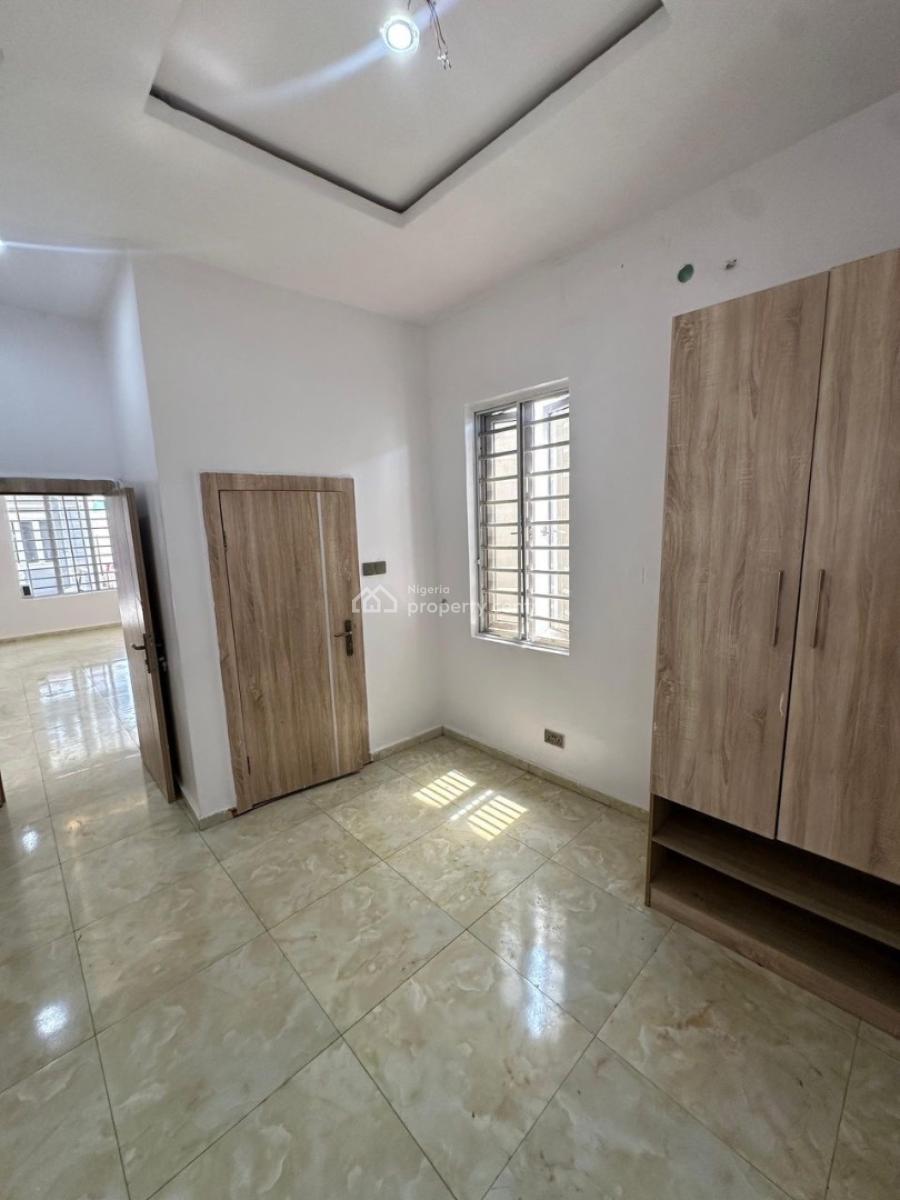 Spacious 1 Bedroom in a Shared Apartment, Orchid Road, Royal Pine Estate, Lekki, Lagos, Self Contain (single Rooms) for Rent