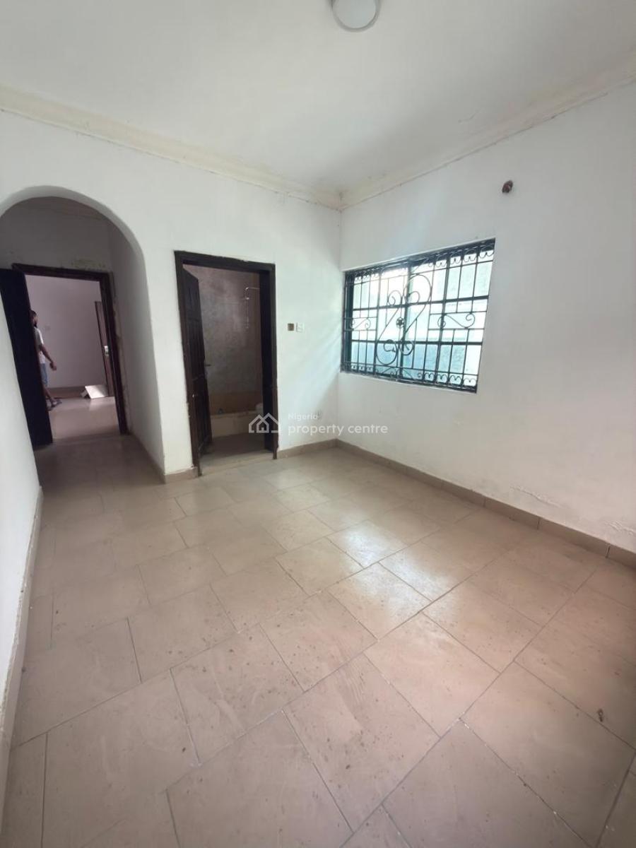 Spacious 2 Bedroom Apartment, Chevron, Lekki, Lagos, Flat / Apartment for Rent