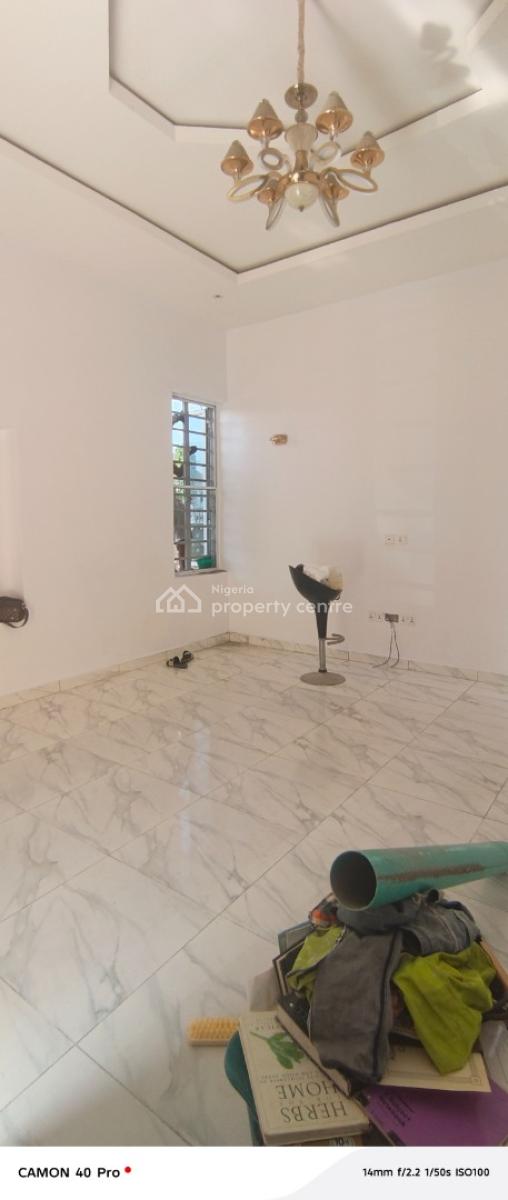 Big Studio Apartment, Kazeem Eletu, Osapa, Lekki, Lagos, Self Contain (single Rooms) for Rent