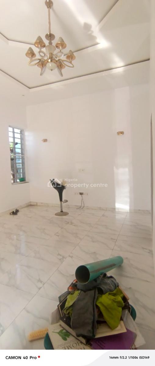 Big Studio Apartment, Kazeem Eletu, Osapa, Lekki, Lagos, Self Contain (single Rooms) for Rent