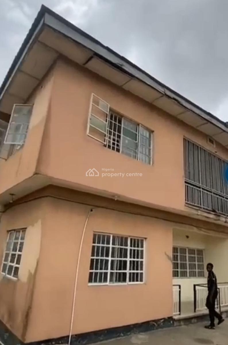 Vacant Block of 5 Units of 3 Bedroom Flats, 2 Units of 2 Bedroom Flats, Along Yetunde Brown, Ifako, Gbagada, Lagos, Block of Flats for Sale