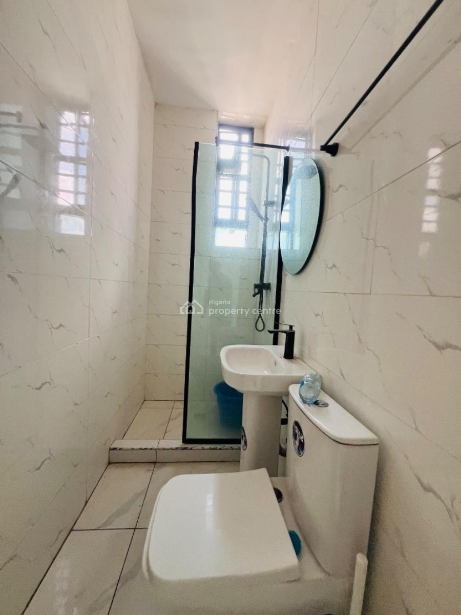 Well Built 2 Bedroom Apartment, Chevron, Lekki, Lagos, Flat / Apartment for Rent