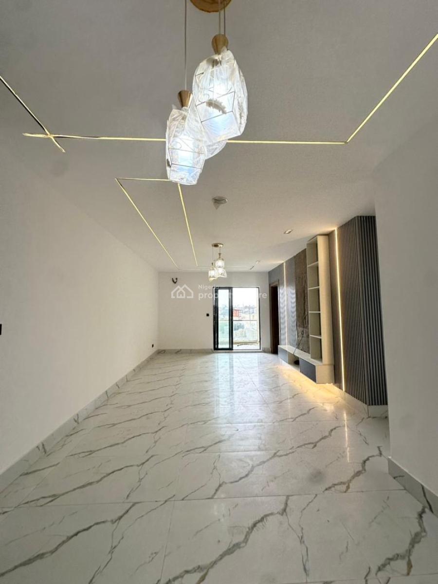 Luxurious 2 Bedroom Apartment, Lekki Phase 1, Lekki, Lagos, Flat / Apartment for Sale