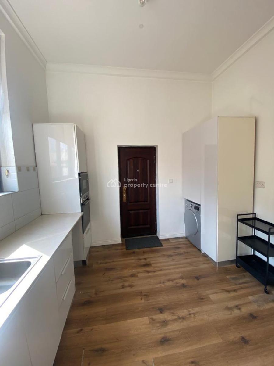 Unfurnished 2 Bedroom Apartment, Ikate, Lekki, Lagos, Flat / Apartment for Sale