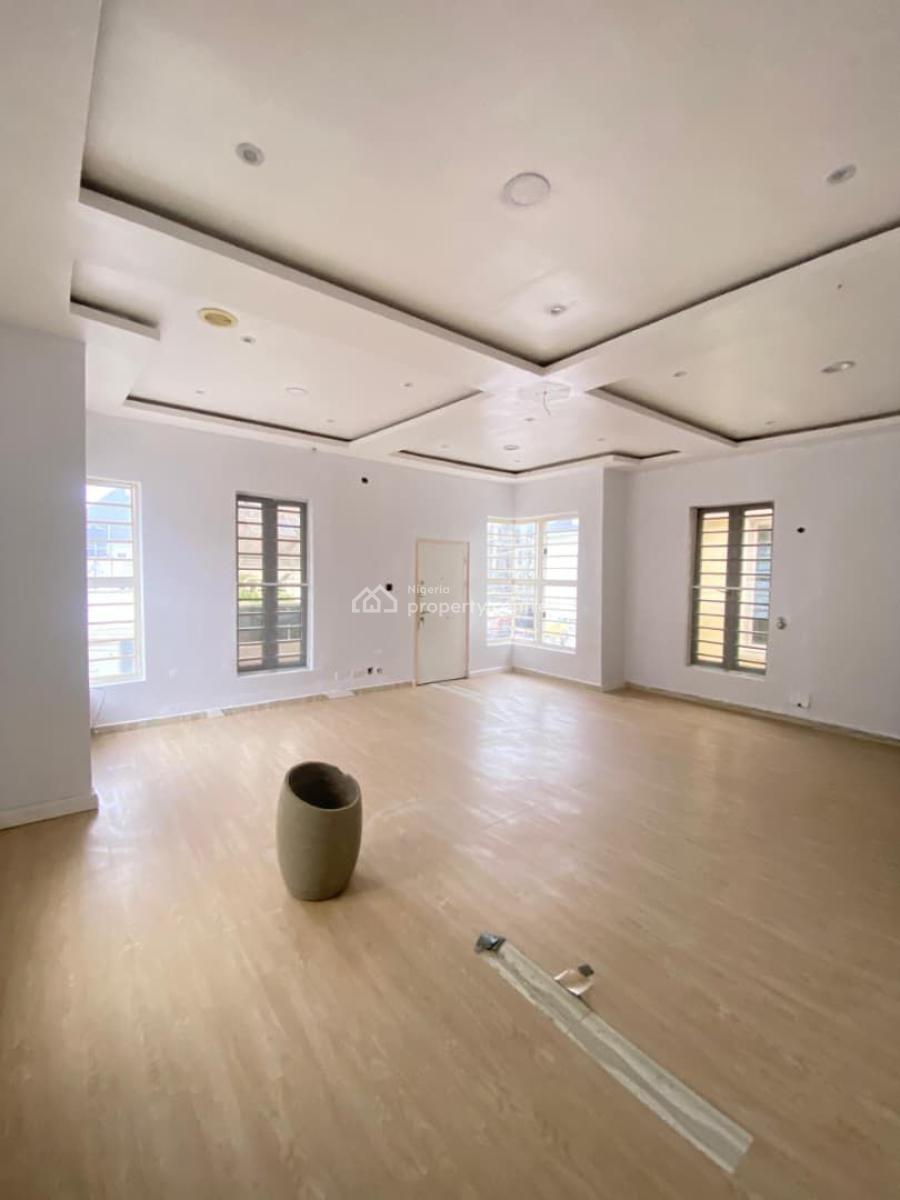 Spacious 5 Bedrooms Fully Datched Duplex with Bq in Secured Estate, Osapa, Lekki, Lagos, Detached Duplex for Rent