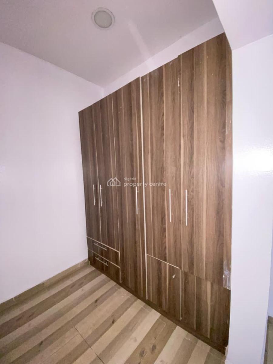 Spacious 5 Bedrooms Fully Datched Duplex with Bq in Secured Estate, Osapa, Lekki, Lagos, Detached Duplex for Rent