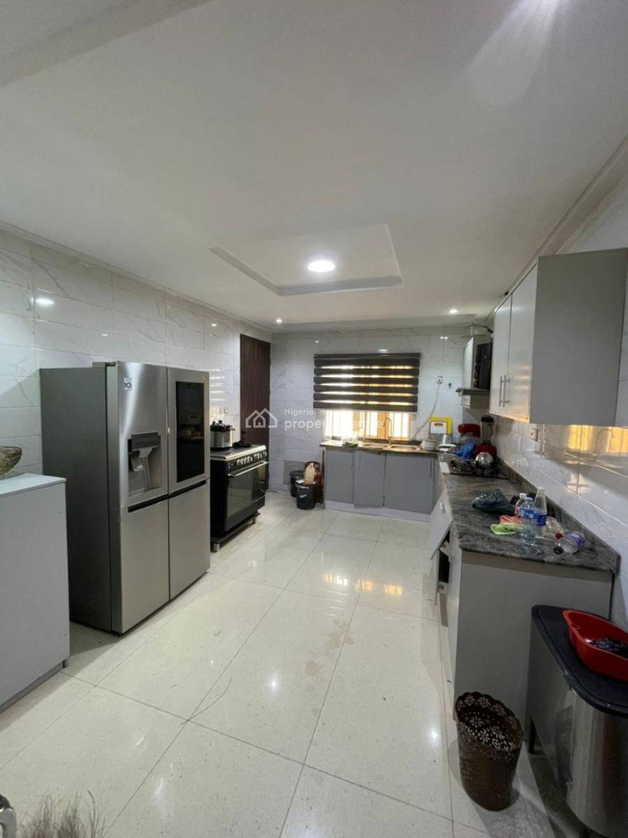 Fully Furnished 3 Bedroom Flat with a Standard Bq, Lekki Phase 1, Lekki Phase 1, Lekki, Lagos, Flat / Apartment for Rent