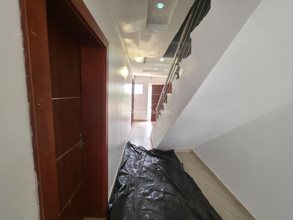 3 Bedroom Apartment (maisonette) with a Laundry Room, Brains and Hammers Estate, Galadimawa (roundabout Side), Galadimawa, Abuja, Flat / Apartment for Rent