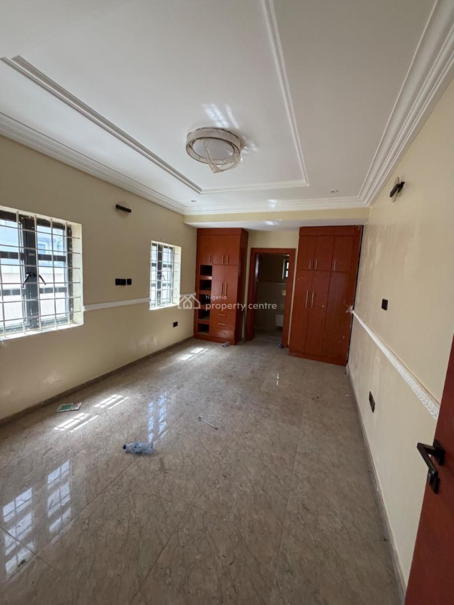 6 Bedroom Fully Detached House with Ample Space, Carlton Gate Estate Chevron, Lekki, Lagos, Detached Duplex for Sale