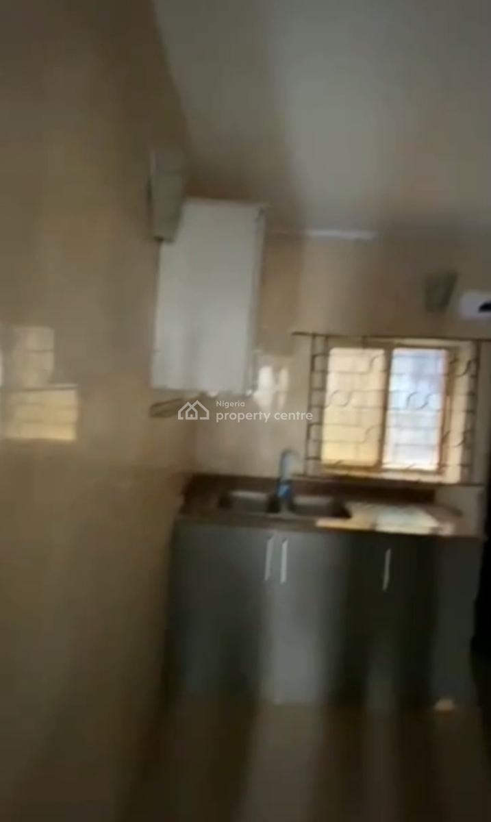 3 Bedroom Semi Detached Duplex, Two Big Rooms with Small Visitors Room, Oyadiran Estate, Karimu Ikotun, Sabo, Yaba, Lagos, Semi-detached Duplex for Rent