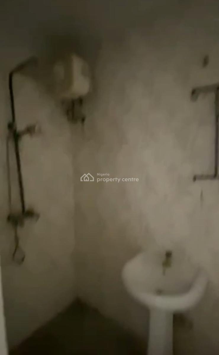 3 Bedroom Semi Detached Duplex, Two Big Rooms with Small Visitors Room, Oyadiran Estate, Karimu Ikotun, Sabo, Yaba, Lagos, Semi-detached Duplex for Rent