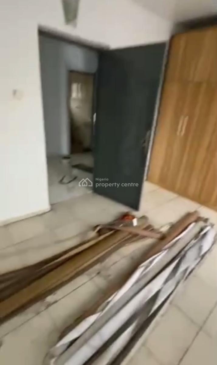 3 Bedroom Semi Detached Duplex, Two Big Rooms with Small Visitors Room, Oyadiran Estate, Karimu Ikotun, Sabo, Yaba, Lagos, Semi-detached Duplex for Rent