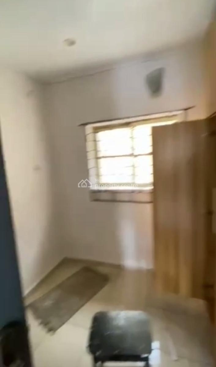 3 Bedroom Semi Detached Duplex, Two Big Rooms with Small Visitors Room, Oyadiran Estate, Karimu Ikotun, Sabo, Yaba, Lagos, Semi-detached Duplex for Rent