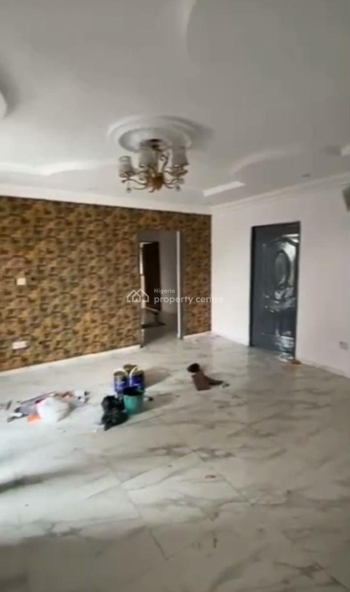 3 Bedroom Semi Detached Duplex, Two Big Rooms with Small Visitors Room, Oyadiran Estate, Karimu Ikotun, Sabo, Yaba, Lagos, Semi-detached Duplex for Rent