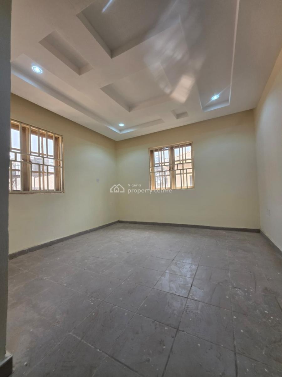 4-bedroom Semi-detached Duplex with 1 Room Domestic Staff Quarters an, By Sunnyvale Estate, Dakwo, Abuja, Semi-detached Duplex for Rent