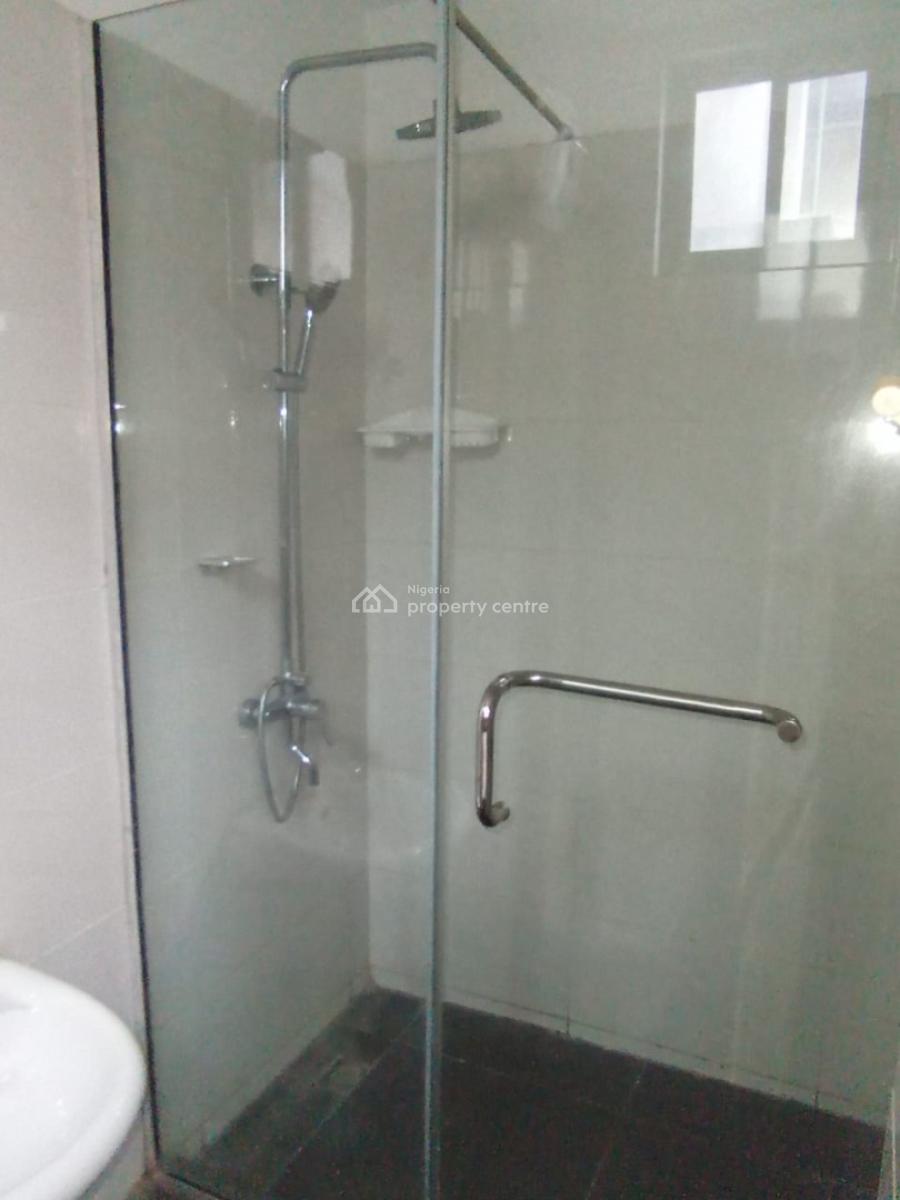 Elegant Spacious 3 Bedroom Apartment  with Bq in a Secure Estate, Lekki Phase 1, Lekki, Lagos, Flat / Apartment for Sale