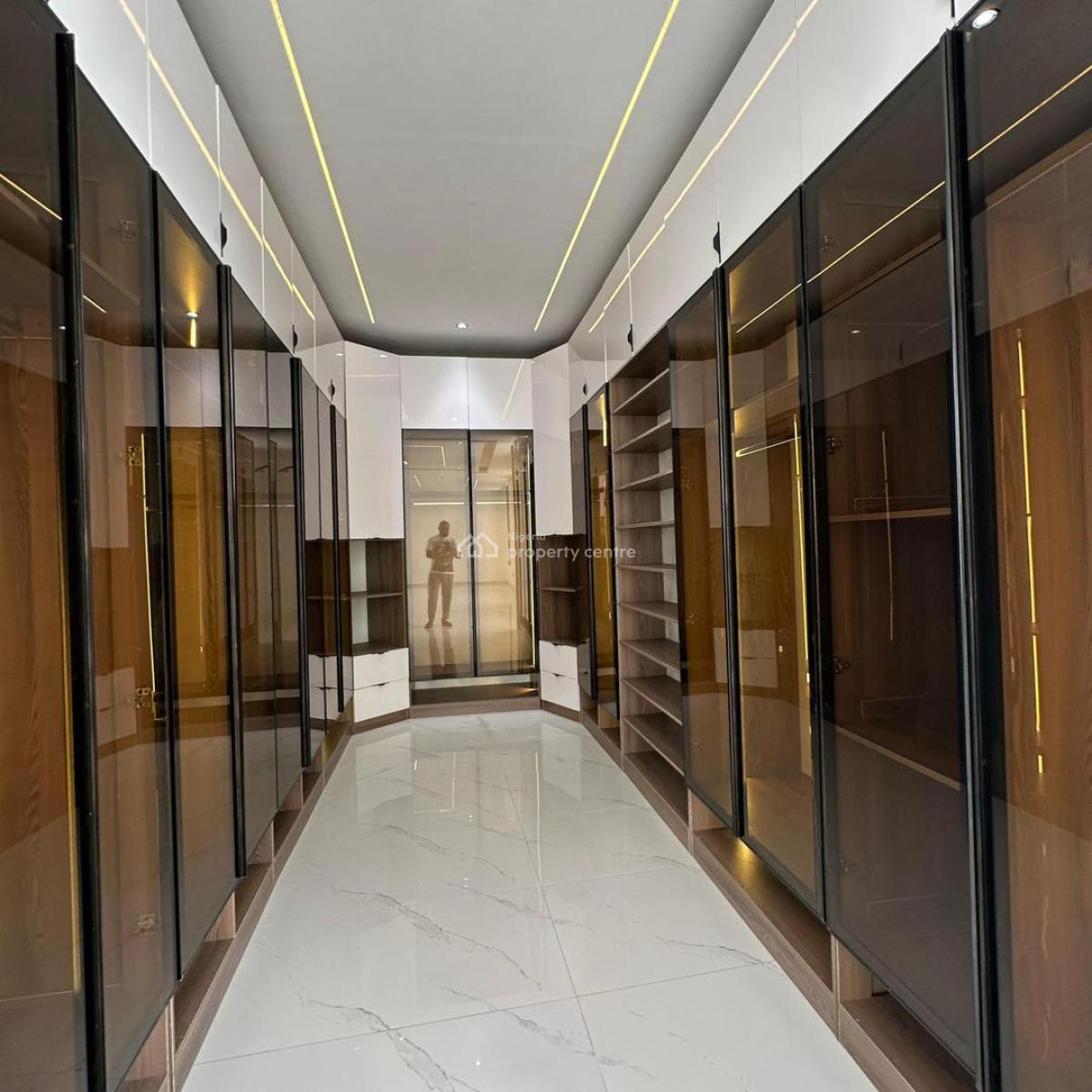 Luxurious 5 Bedroom Fully Detached with Bq, Pool, & Gym, Osapa, Lekki, Lagos, Detached Duplex for Sale