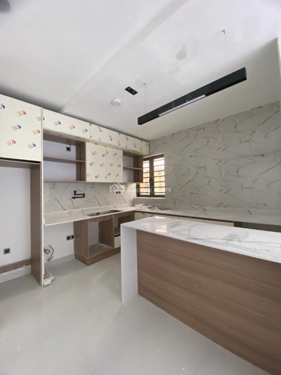 1 Bedroom Apartment with Solar Inverter System., Freedom Way, Lekki, Lagos, Flat / Apartment for Sale