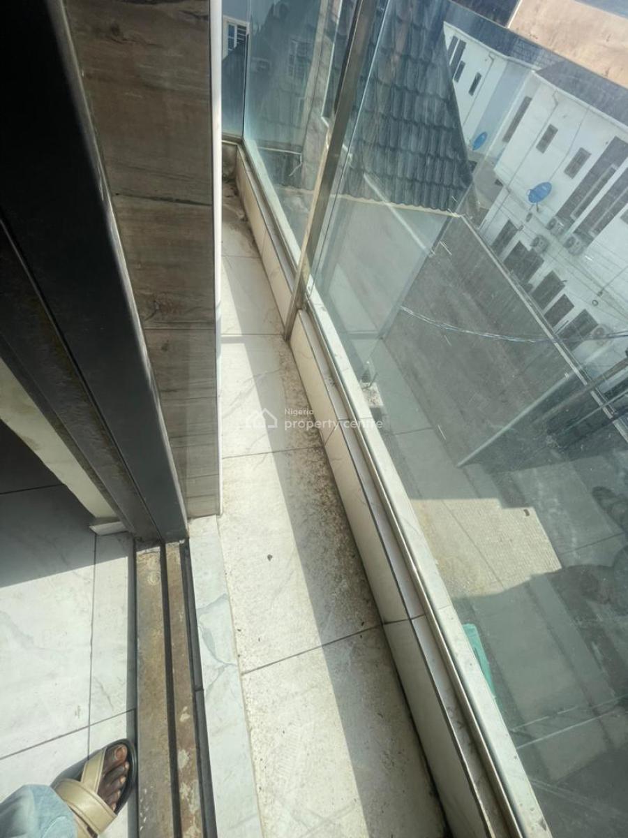 Luxury 2 Bedroom Apartment Upstairs, Ologolo, Lekki, Lagos, Flat / Apartment for Rent