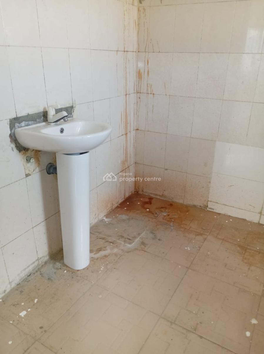 a Luxury 3 Bedrooms Flat with Excel Upstairs, Unity Estate, Badore, Ajah, Lagos, Flat / Apartment for Rent