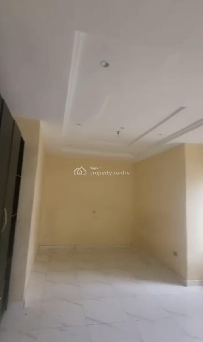a Relatively New Pent Floor 3 Bedroom Apartment, Off, Adeniran Ogunsanya, Surulere, Lagos, Flat / Apartment for Rent