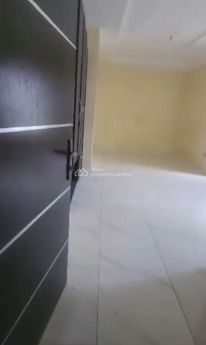 a Relatively New Pent Floor 3 Bedroom Apartment, Off, Adeniran Ogunsanya, Surulere, Lagos, Flat / Apartment for Rent