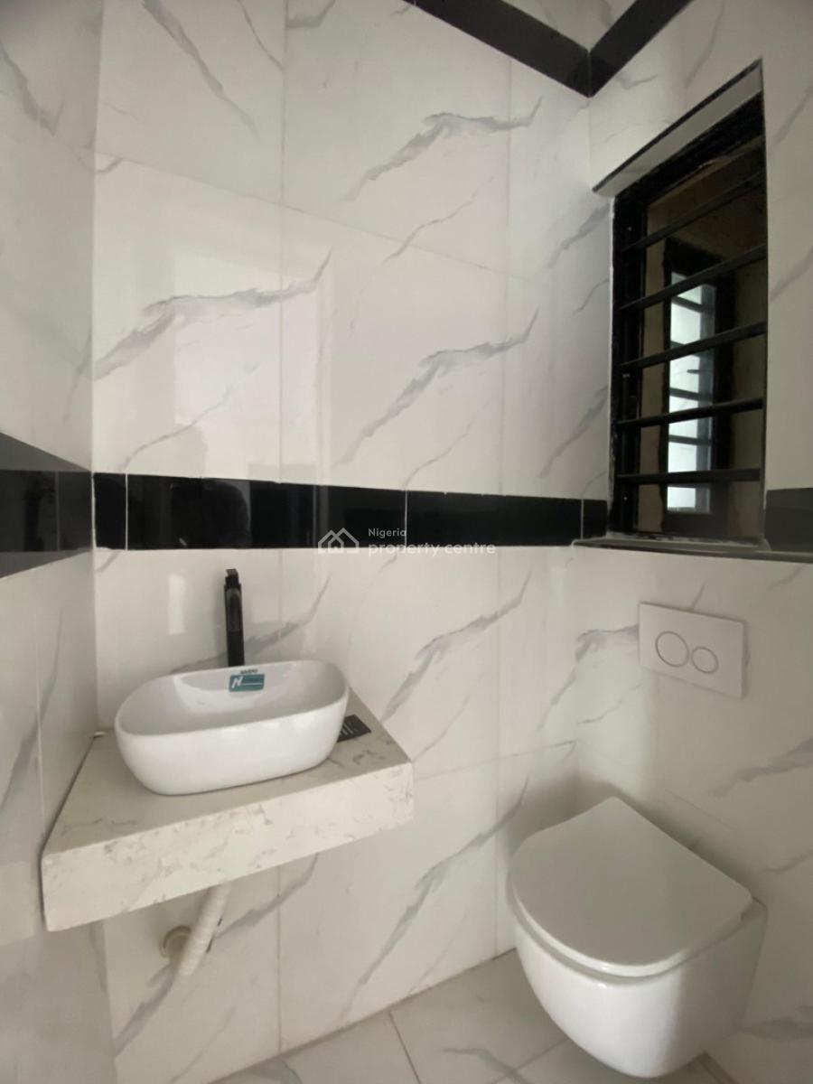 2 Bedroom Apartment, Freedom Way, Lekki, Lagos, Flat / Apartment for Sale