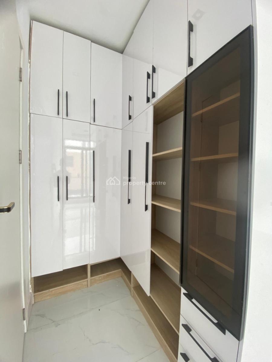 2 Bedroom Apartment, Freedom Way, Lekki, Lagos, Flat / Apartment for Sale