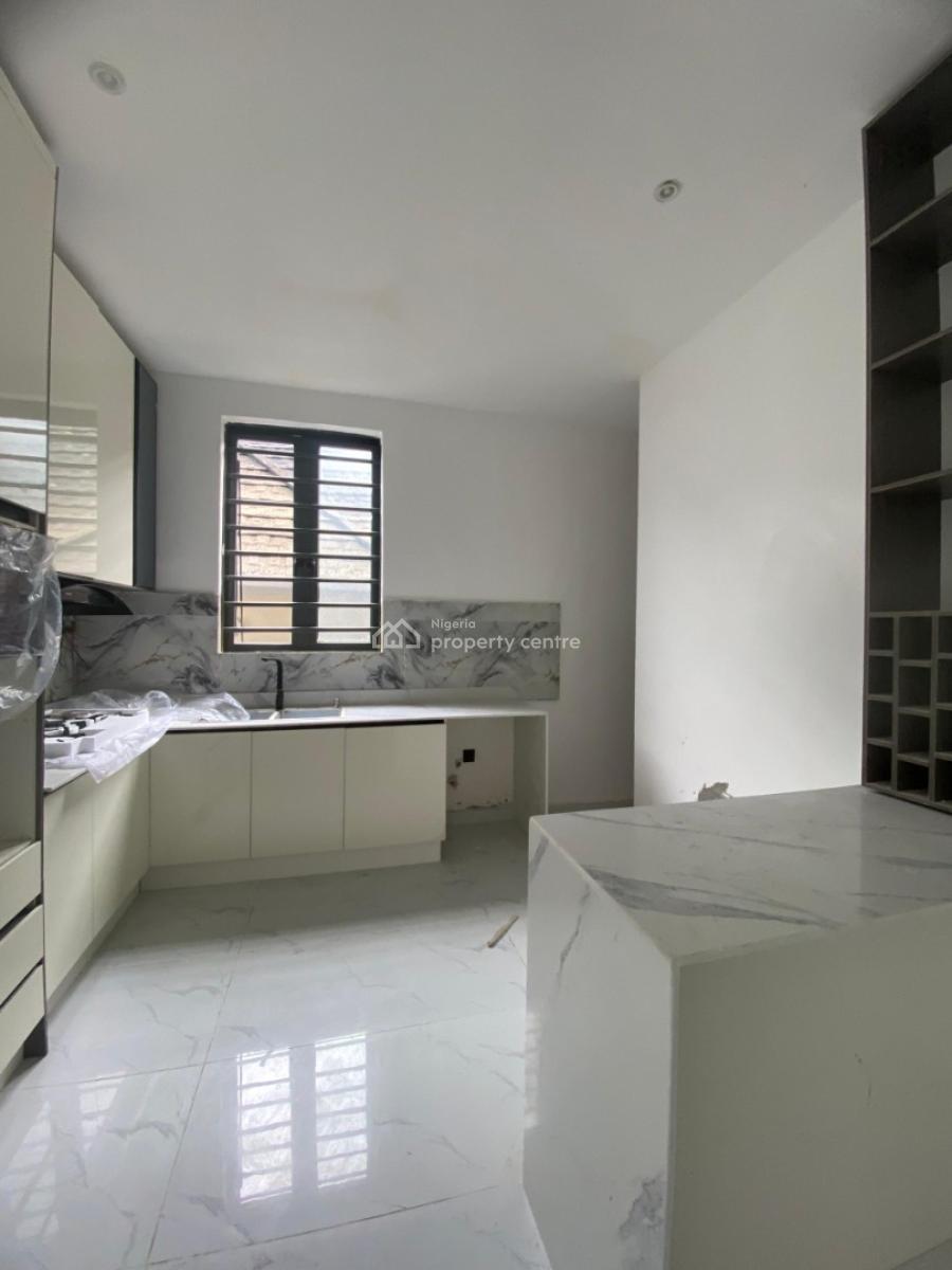 3 Bedrooms Apartment with Bq, Freedom Way, Lekki, Lagos, Flat / Apartment for Sale