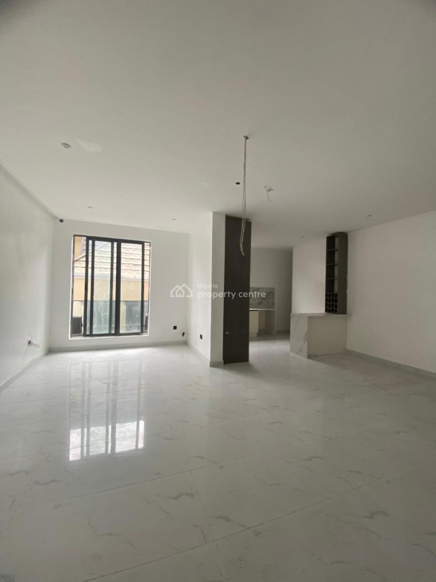 3 Bedrooms Apartment with Bq, Freedom Way, Lekki, Lagos, Flat / Apartment for Sale