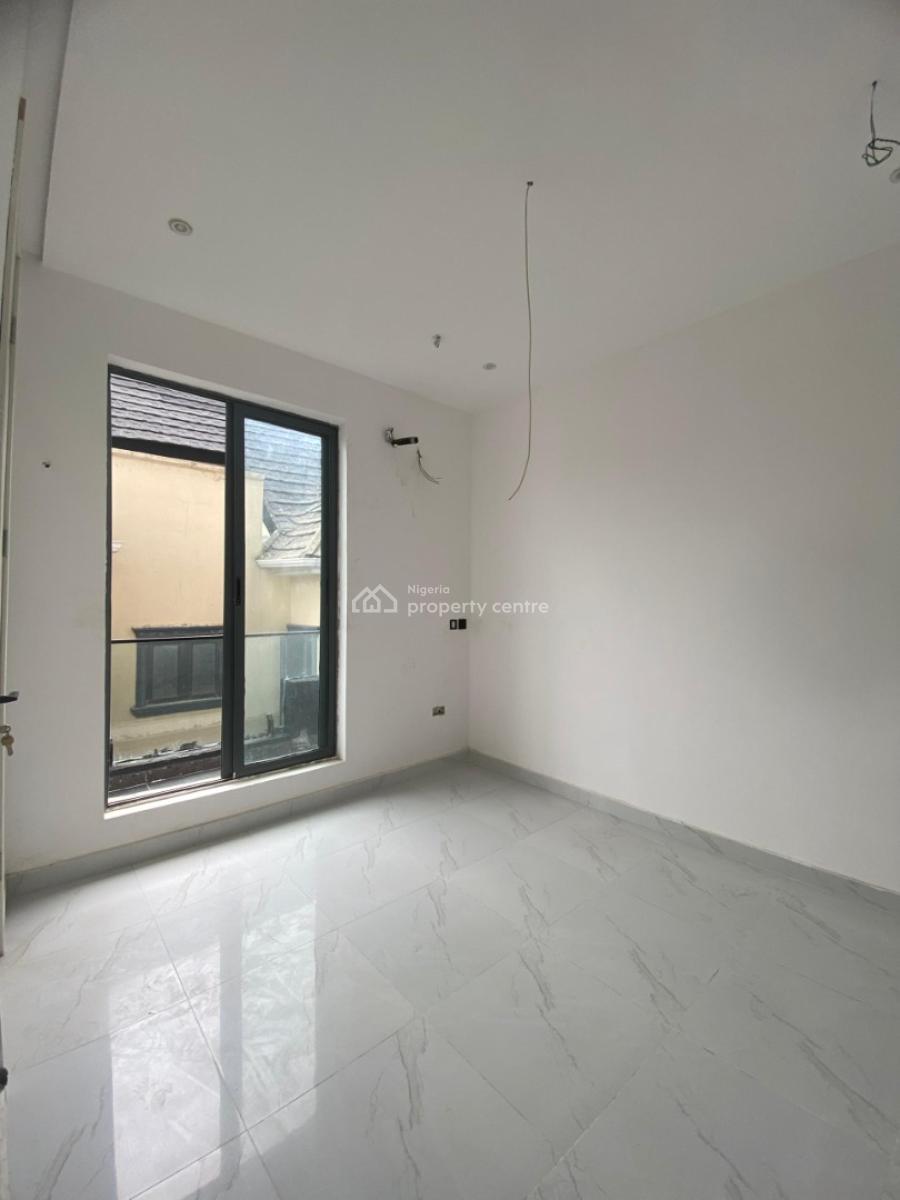 3 Bedrooms Apartment with Bq, Freedom Way, Lekki, Lagos, Flat / Apartment for Sale