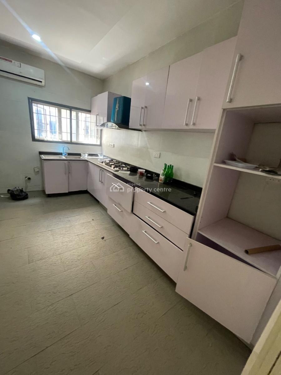 3 Bedroom with Bq and Swimming Pool, By Marua Right Handside, Lekki Phase 1, Lekki, Lagos, Flat / Apartment for Rent