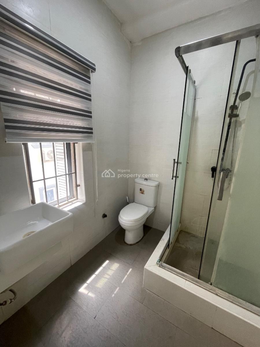 3 Bedroom with Bq and Swimming Pool, By Marua Right Handside, Lekki Phase 1, Lekki, Lagos, Flat / Apartment for Rent