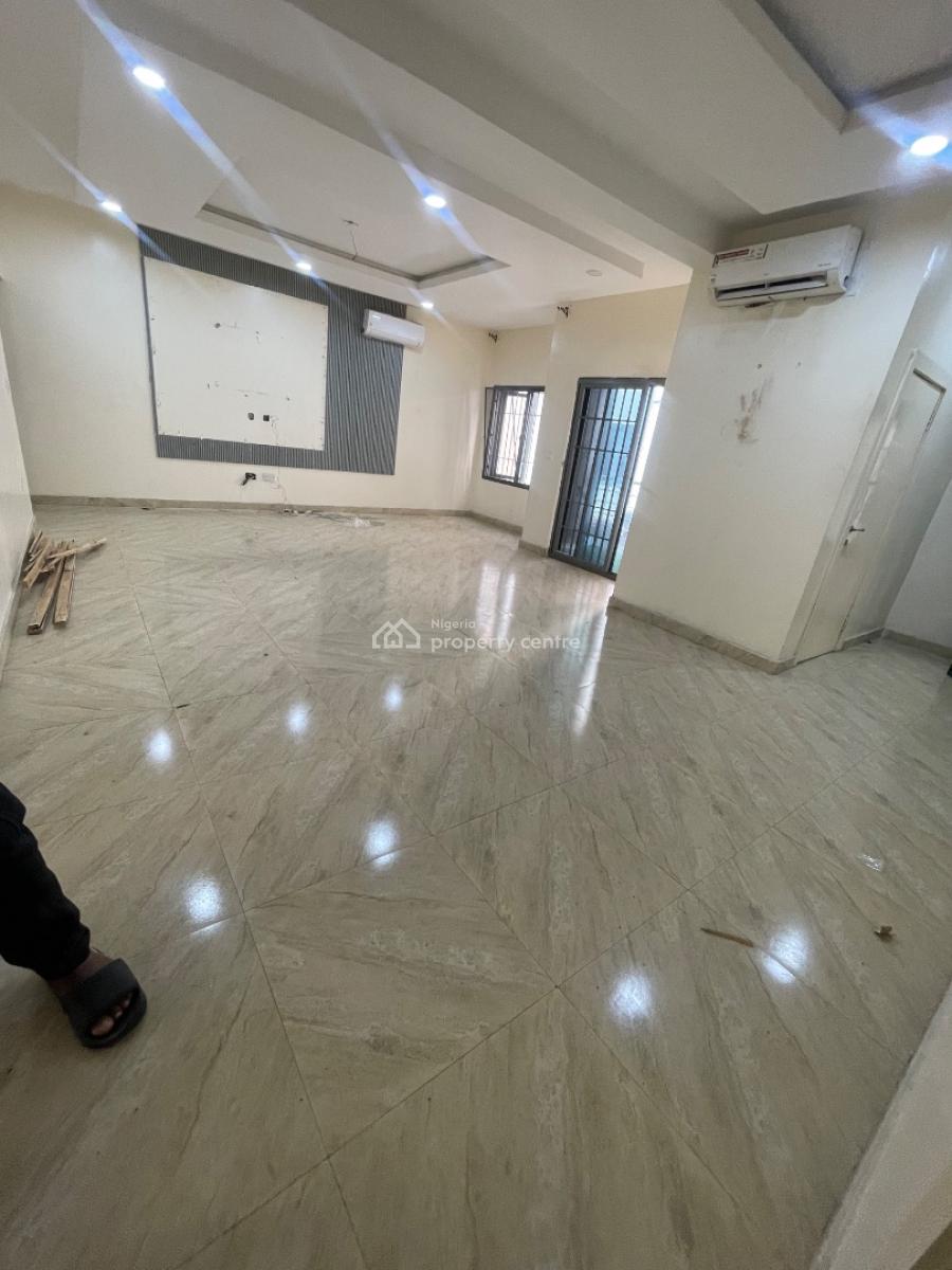 3 Bedroom with Bq and Swimming Pool, By Marua Right Handside, Lekki Phase 1, Lekki, Lagos, Flat / Apartment for Rent